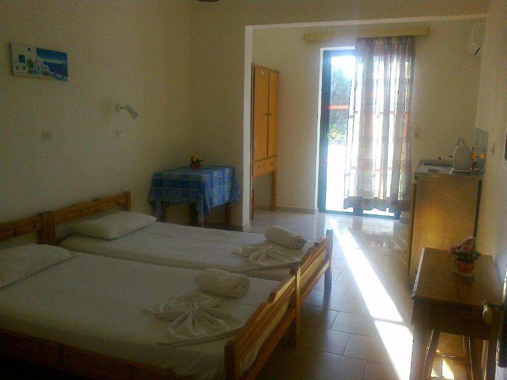 Nikos 2 Studios & Apartments Kardamena  Bilik gambar